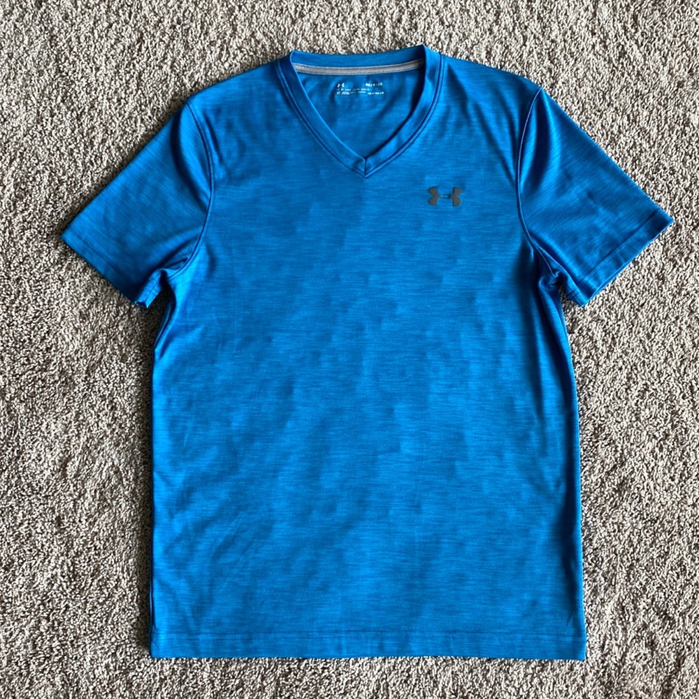 Under Armour v neck t shirt